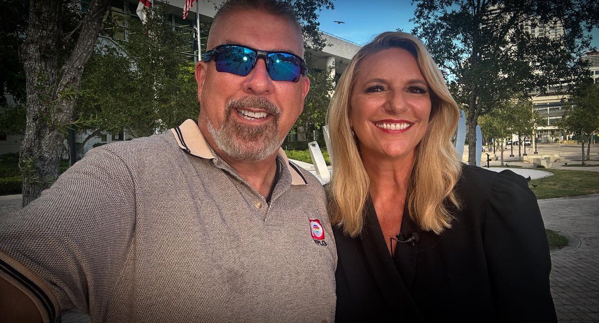 Christina Boomer Vazquez, M.S. (@cboomervazquez) on Twitter photo So fun being part of #SouthFlorida #MediaHistory tonight with the talented Bob Palumbo. A great teammate for Local 10’s ‘Independence Day’. Thank YOU for watching. 🙌 We are so looking forward to expanding our news programming with you by our side. FAQ: lnkd.in/ef73E_2Z So fun being part of #SouthFlorida #MediaHistory tonight with the talented Bob Palumbo. A great teammate for Local 10’s ‘Independence Day’. Thank YOU for watching. 🙌 We are so looking forward to expanding our news programming with you by our side. FAQ: lnkd.in/ef73E_2Z