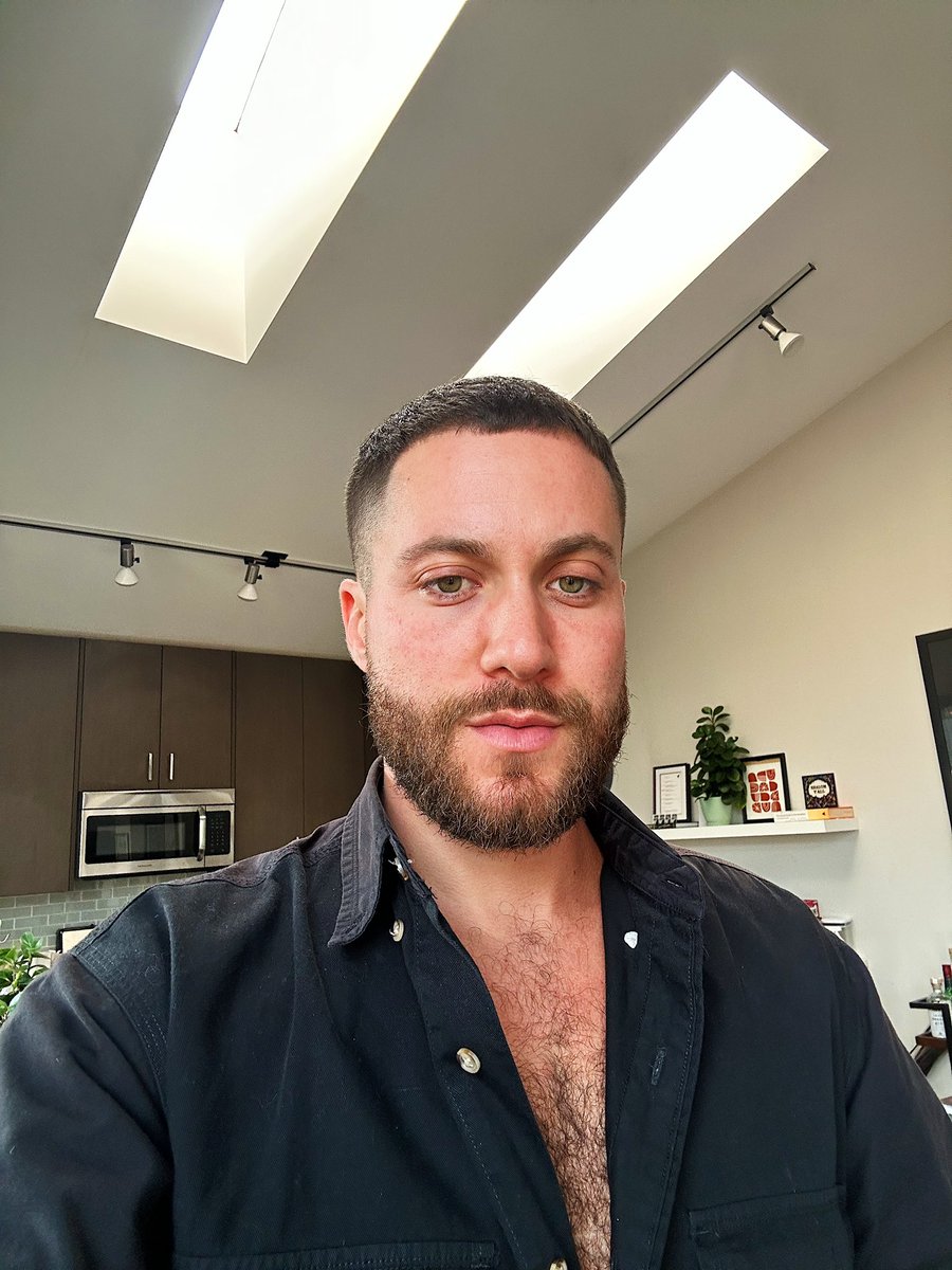 gotta play nice if u wanna taste me 😘