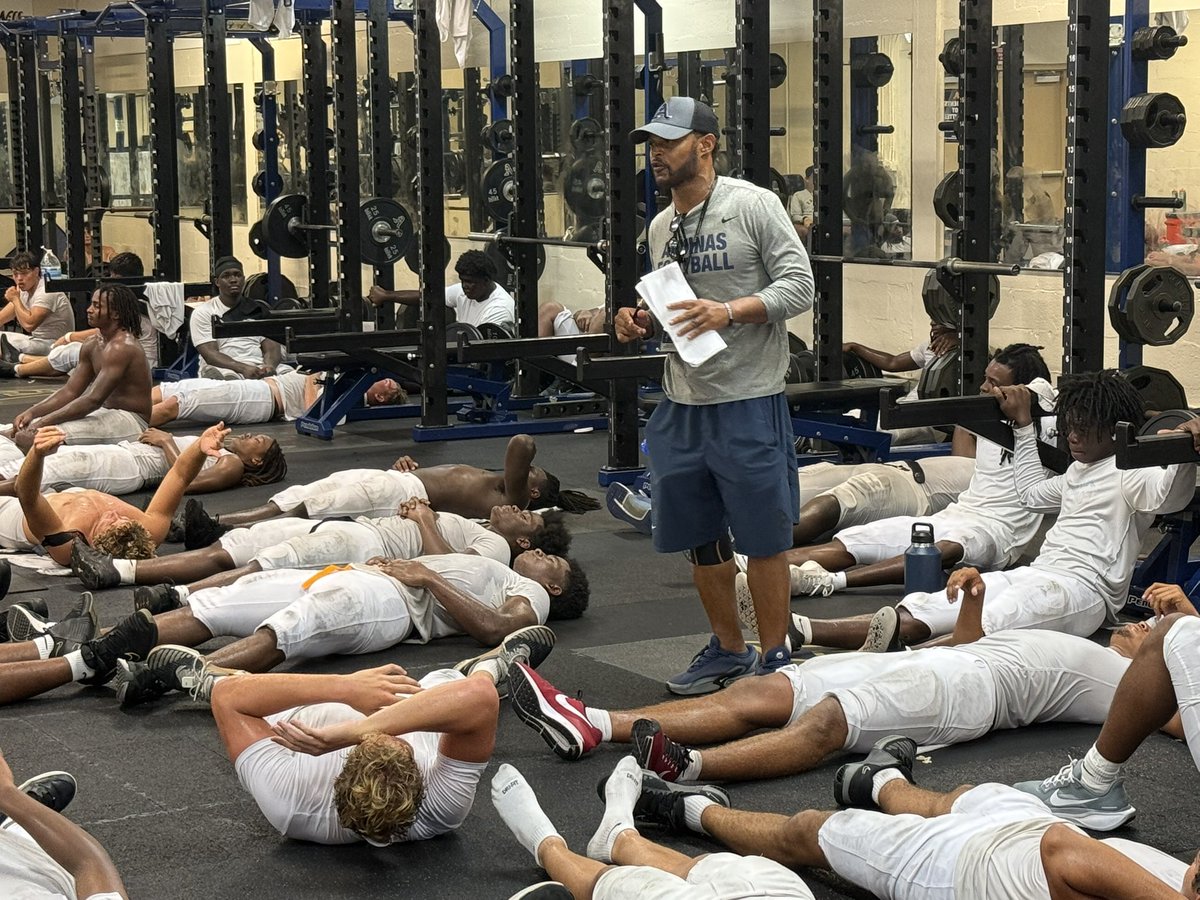 Aquinas Football (@sta_football) on Twitter photo 🔹🔸 1 OPTION 🔸🔹
Plan A is the right way and our only option.
#VictoryStory
#FFTE
#YouGoWeGo
<a href="/CoachHarriott/">Roger Harriott</a> 🔹🔸 1 OPTION 🔸🔹
Plan A is the right way and our only option.
#VictoryStory
#FFTE
#YouGoWeGo
<a href="/CoachHarriott/">Roger Harriott</a>