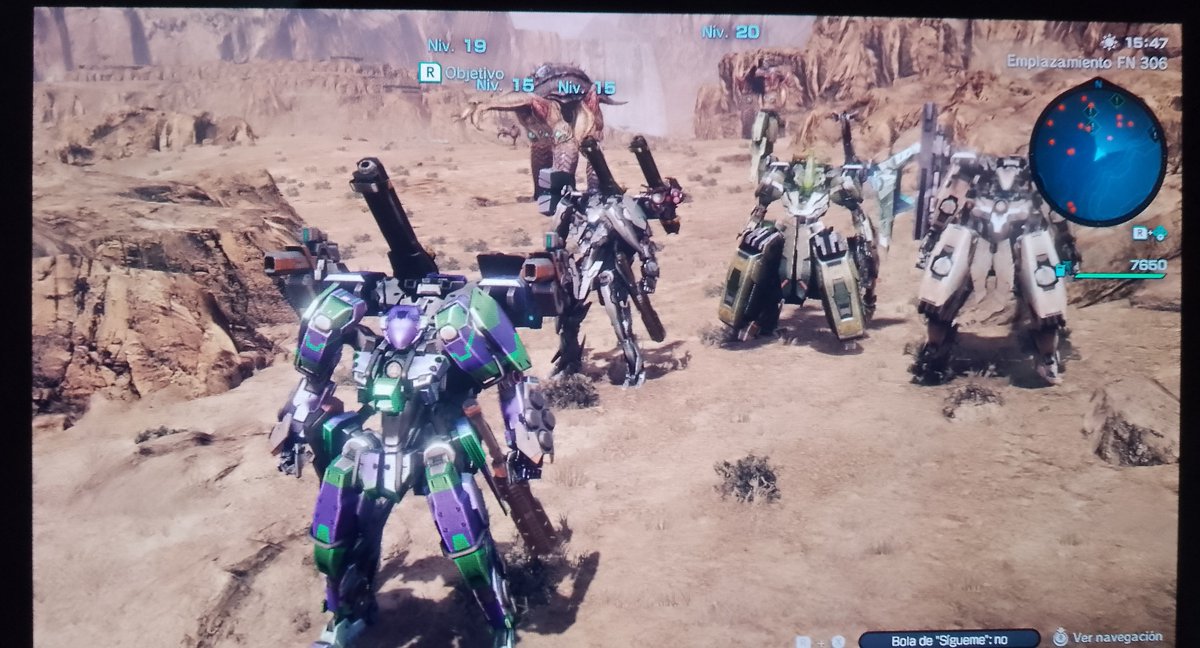 Horas de juego y al fin desbloquee los mechas, es como jugar con Transformers, encima los puedo personalizar y le di colores del Eva 01.

... Después de la foto me tope con un Titan que me triplicaba el nivel y me destruyó los mechas de los compañeros xd