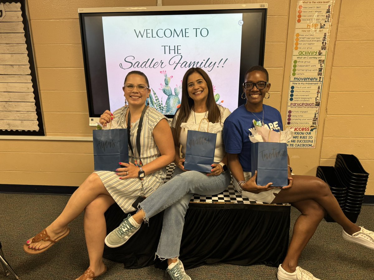 SadlerOCPS's tweet photo. We loved welcoming our newest staffulty at our Mustang Meet &amp; Greet! From smiles to sparkles, the excitement for a new school year is already shining bright!!✨ https://t.co/LtivqNuW3L
