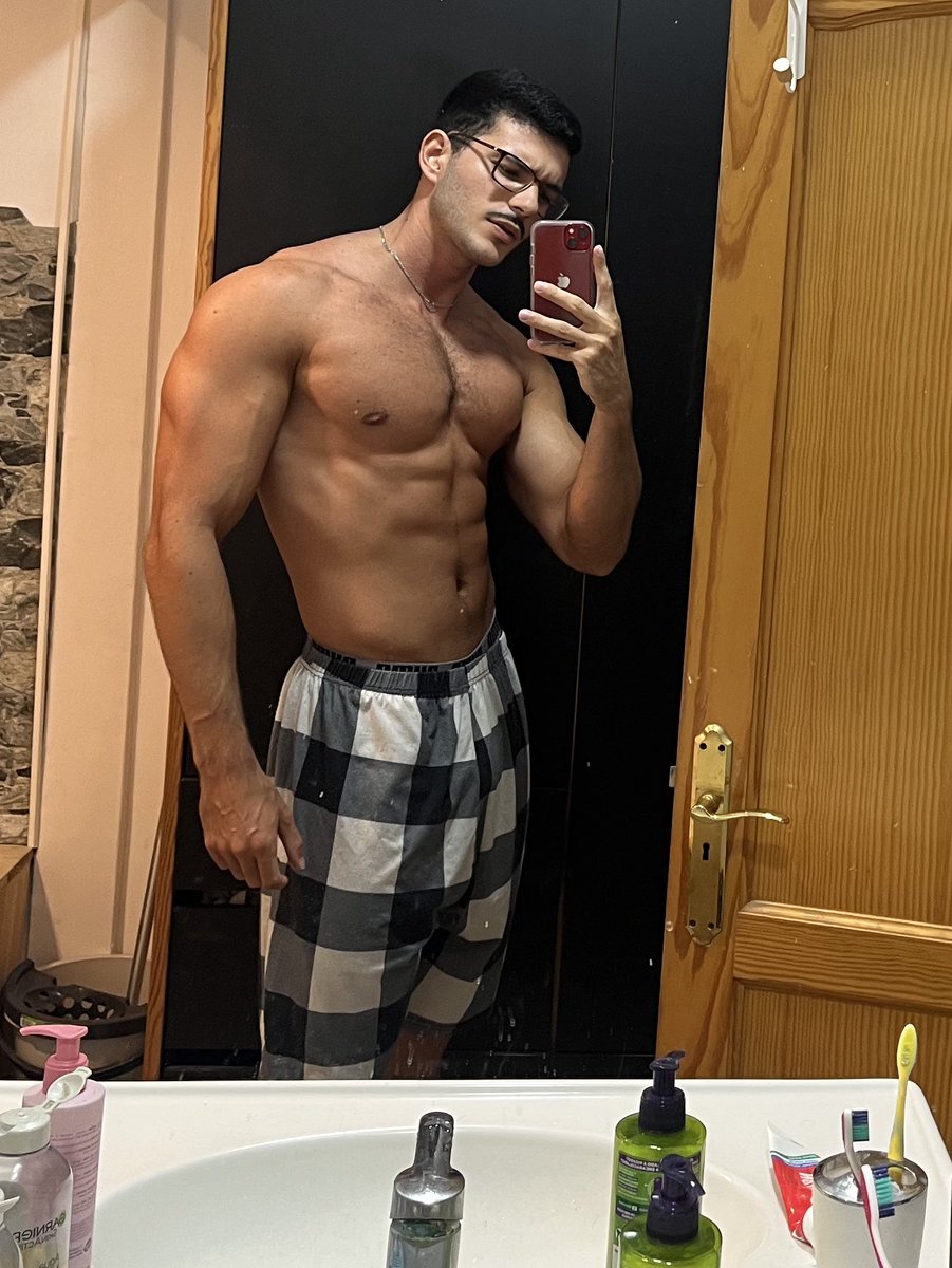 onlyfans.com/samumoreno 😈😈