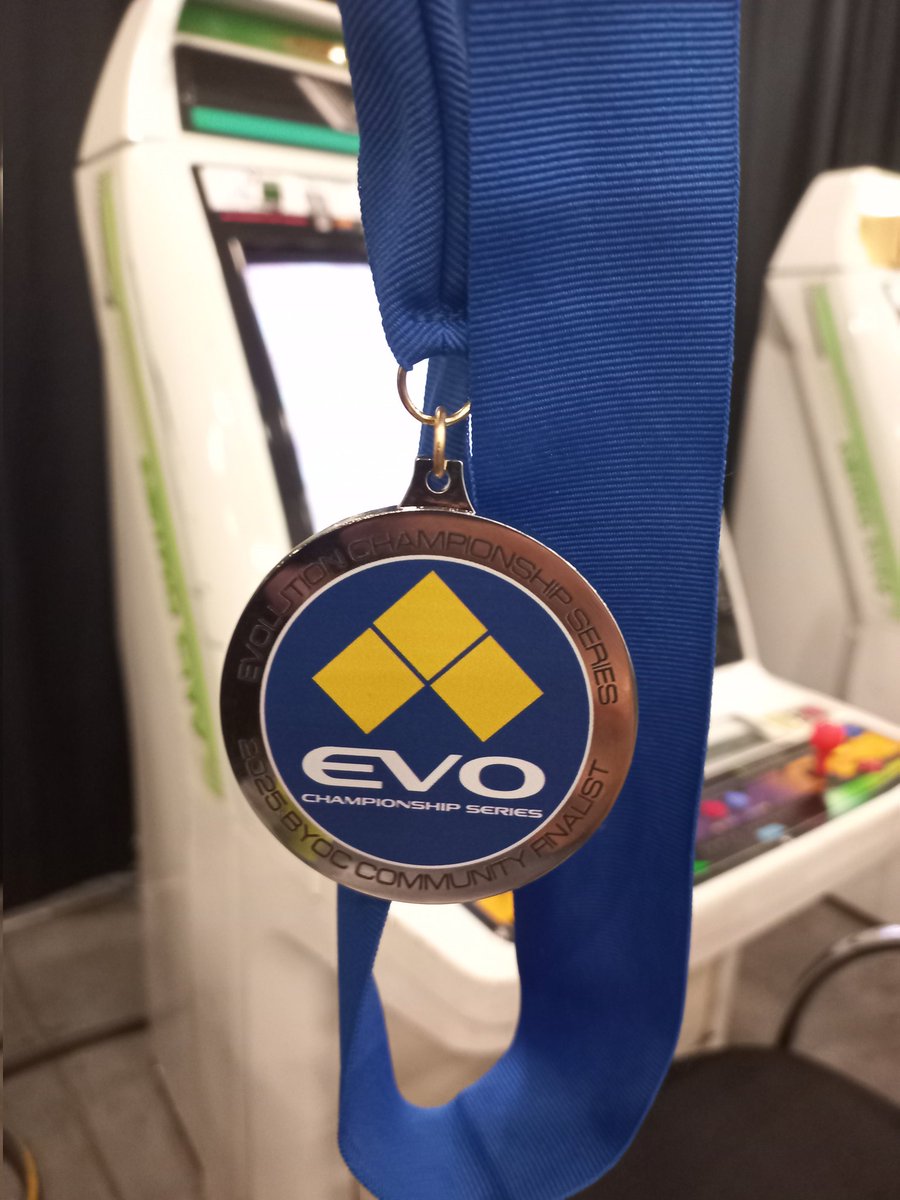 129no - SF6
33ero - COTW
3ero - Alpha 3
1ero - Super Turbo (bicampeón de EVO!)
Gracias a Wolf y False Swipe Gaming por haberme llevado, me la pasé excelente y fue un gusto ver a viejos amigos y conocer gente genial!

(still a free agent btw :P)