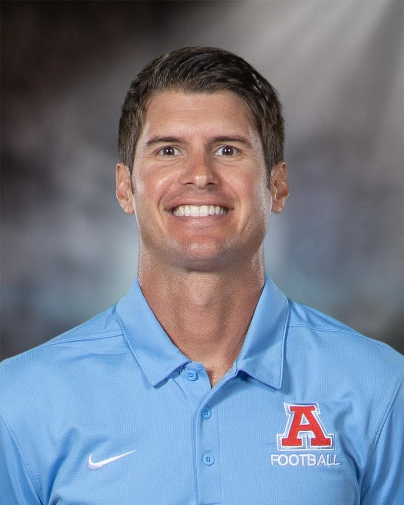 Today kicked off the 50th consecutive season a Fuschak has coached football in the state of Texas...My brothers and I have all had the honor to coach for our father, Van Fuschak!  

Owen Goodnight MS (1976) 
Antonian High School (2025)

#RollTribe #AntonianFootball