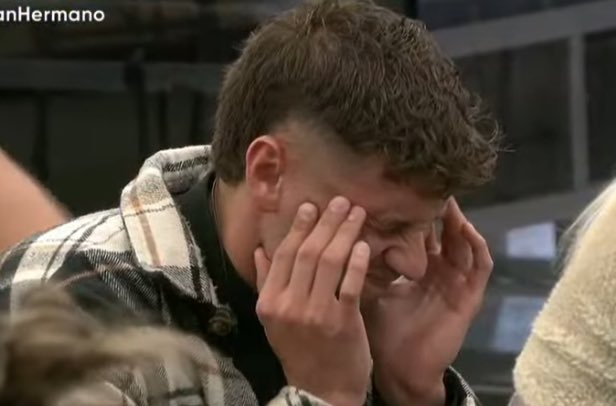 Cada decisión de Luck Ra en #LaVozArgentina me frustra más. No entiendo su criterio, es todo tan bizarro.