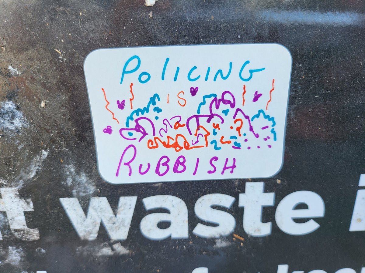 "Policing is Rubbish"

#ACAB #FTP 

Seen in Vancouver.