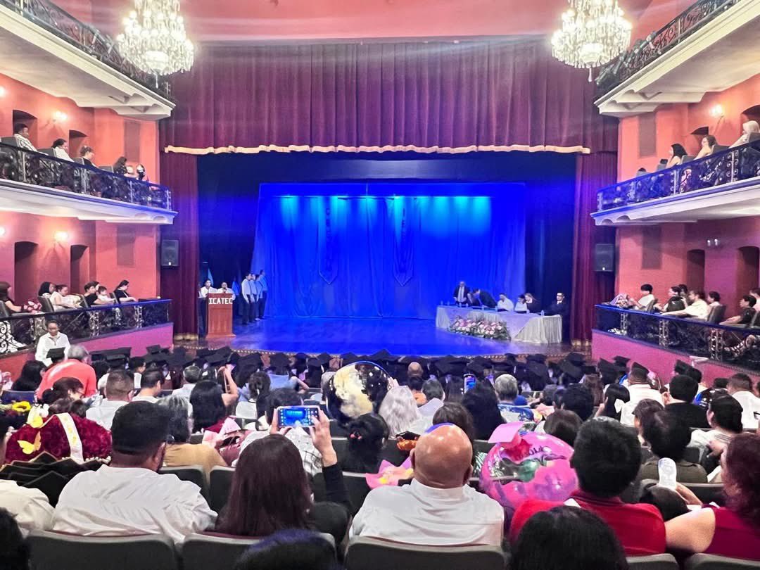 VaniaLGlez1's tweet photo. Hoy tuve el honor de acompañar a las y los 82 graduados del Centro de Estudios Superiores “Adolfo López Mateos” #ICATEC, encabezados por su rector, el Lic. Diego López Martínez.
🎓¡Felicidades a todas y todos! 🌟📚
#GraduaciónICATEC #VaniaConLaEducación https://t.co/UmqaNOxYkh