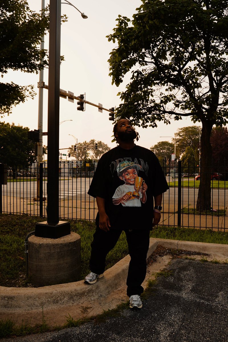 thpbossjigga's tweet photo. DREAM 💭 🏆 collection … made for the ones still reaching #HOODProject #MadeForTheDreamers #StreetwearWithAPurpose https://t.co/1cwHvt8zwh