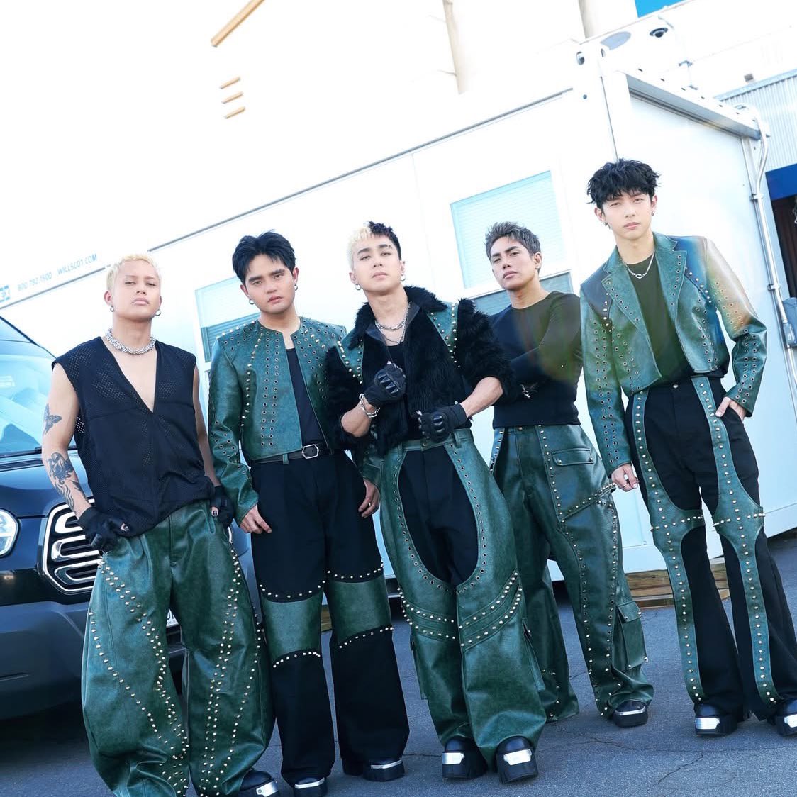 SB19 earns their fourth entry on Billboard World Digital Song Sales chart with "Umaaligid". 

The most for any Filipino artist.
