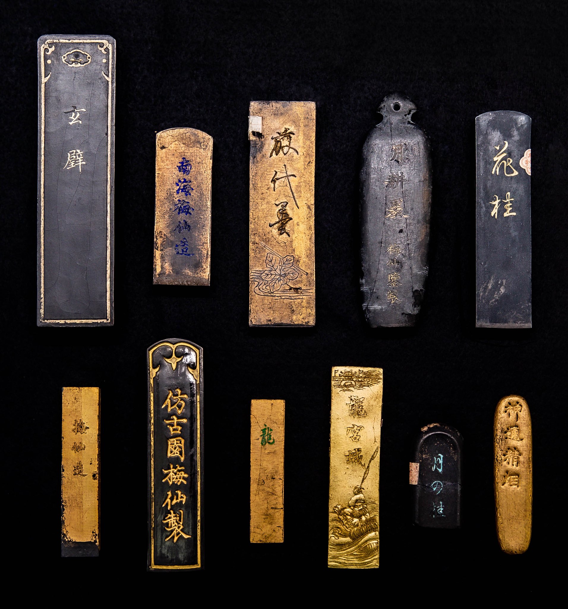 書道 墨・古墨 酒瓶形 撃甕図 江戸～明治期 大森○翠園 検索 古玩 骨董