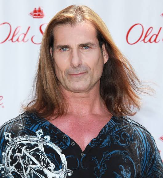 msediewyatt's tweet photo. Evidence is given to the Australian Federal Court that low cut tops and long hair are indicators of a literal female, despite a massive man face. Fabio should be notified. https://t.co/mzpQbhcKAF