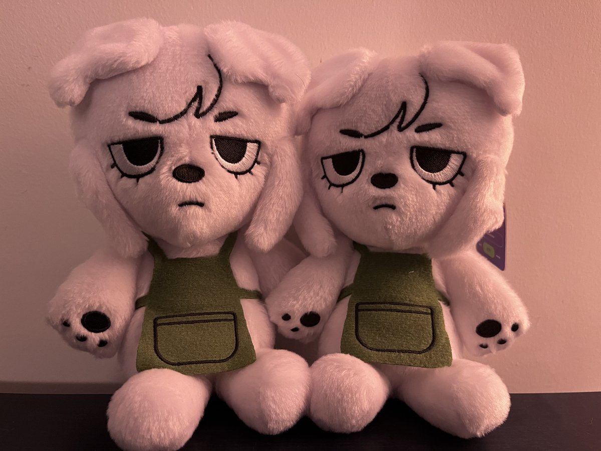 <a href="/bearsockz/">🐶🦴🔜 bed 💤</a> On the evening of August 4th, 2025, the twin beasts appeared at my door. Since then, I’ve heard scratching in the walls and various items around my home have gone missing. I woke up with scratch marks across my body. The damp stench of iron and ammonia fills the air.