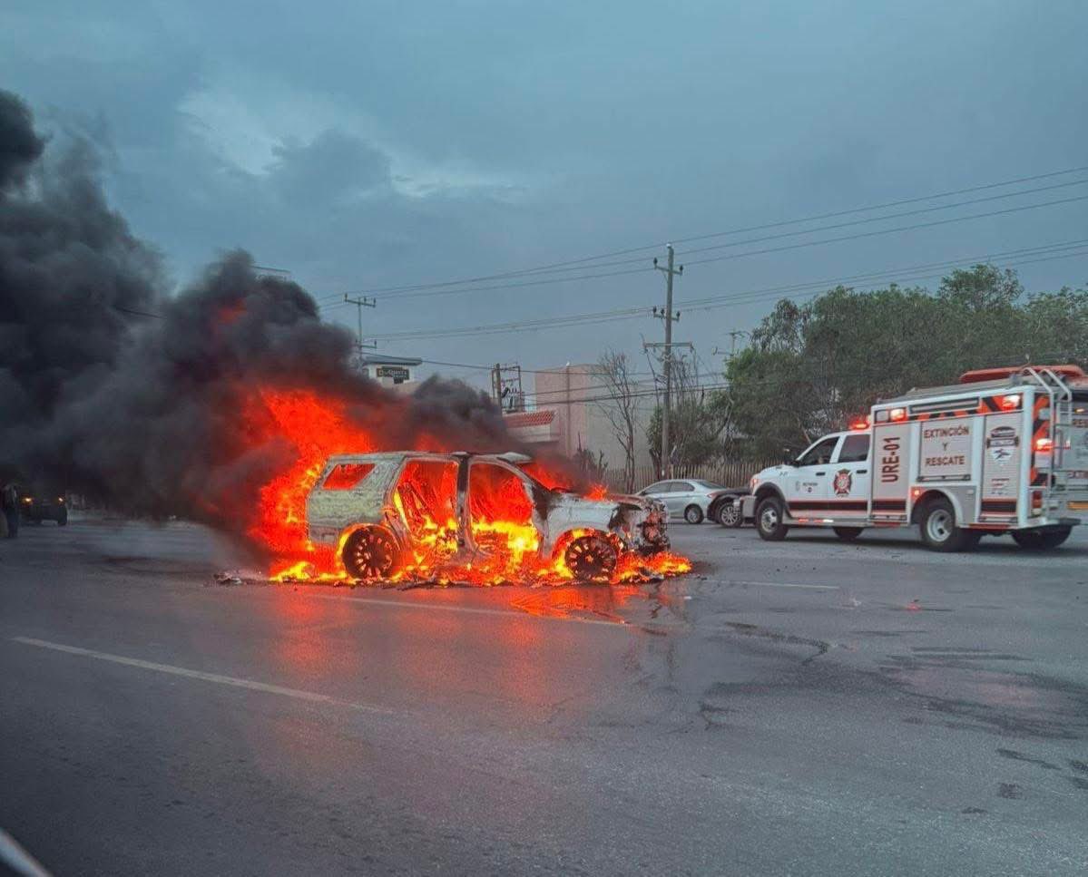 yadithvaldez's tweet photo. 🔴ASESINARON EN REYNOSA, AL DELEGADO DE FGR EN TAMAULIPAS🔴

El delegado de la FGR en Tamaulipas, Ernesto Vázquez, murió luego de que fue atacado en el Municipio de Reynosa, sede de la Fiscalía federal en el Estado.

La agresión ocurrió esta tarde , precaución si se desplaza a esta ciudad fronteriza.