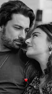 Linda Noche Amig@s 🌷Y Si Es Una Gran Verdad......
Hay Veces Por Alguna Razón Nunca Podremos Estar Al Lado Del Ser Amad@.......
Pero Siempre L@ Llevaremos En Un Rinconcito......
De Nuestra Alma, Y De Nuestro Corazón......
Hasta Él Final De Nuestros Días......
💖🌷🌷💖💖💖💖