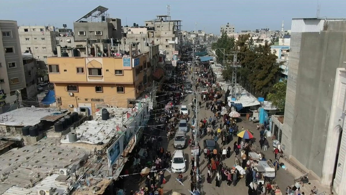 Contrary to widely viewed imagery, most buildings in Gaza are undamaged or only mildly impacted.

Yet, finding an image of an undamaged building in Gaza is nearly impossible. The media have no interest in this. Israel should be showing this side of the story.🧵