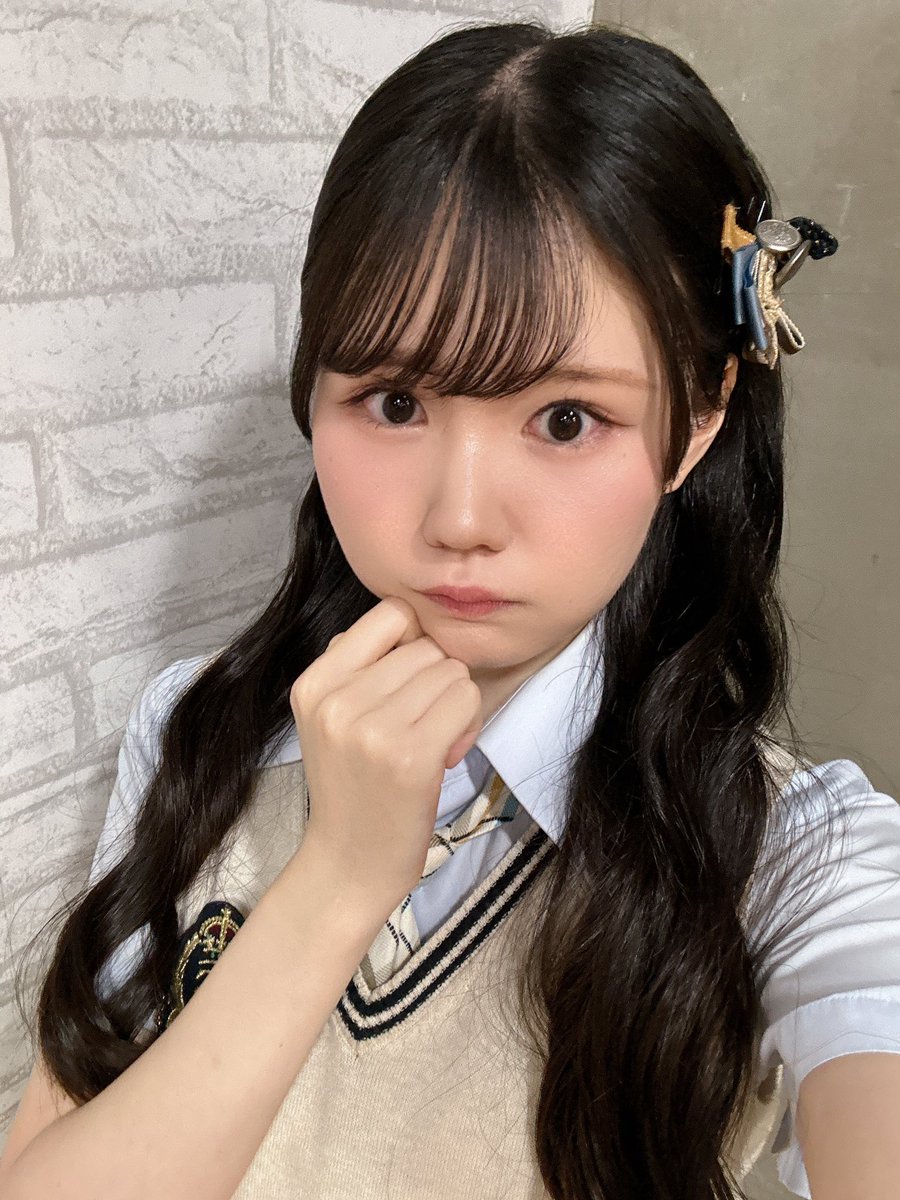 NMB48 内田愛彩 直筆写真 GtK9GNobMAAabL4.jpg