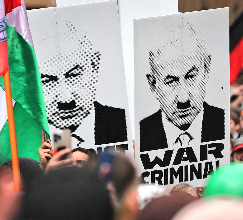 Killer <a href="/netanyahu/">Benjamin Netanyahu - בנימין נתניהו</a> <a href="/YairNetanyahu/">Yair Netanyahu🇮🇱</a>

#HandsOffGaza