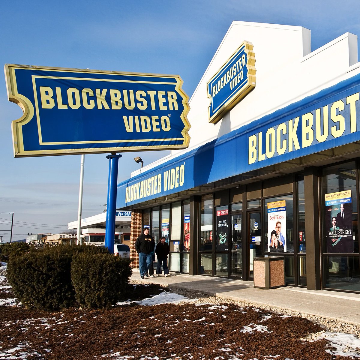 BLOCKBUSTER DIDN'T JUST DIE... AMERICA'S SOUL WENT WITH IT

Remember Friday nights at Blockbuster? 

The whole family arguing over which movie to rent. 

The smell of popcorn. 

The movie nerd behind the counter pushing some obscure Swedish thriller that would blow your mind.