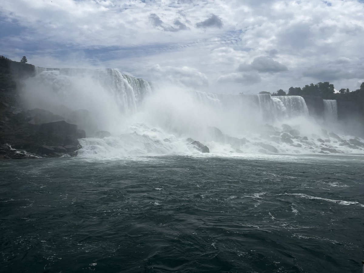 R2DPodcast's tweet image. Photo challenge… an image with perspective…