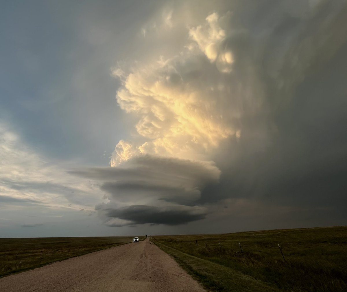 Wow, gorgeous decaying supercell, textbook (Hugo, CO)