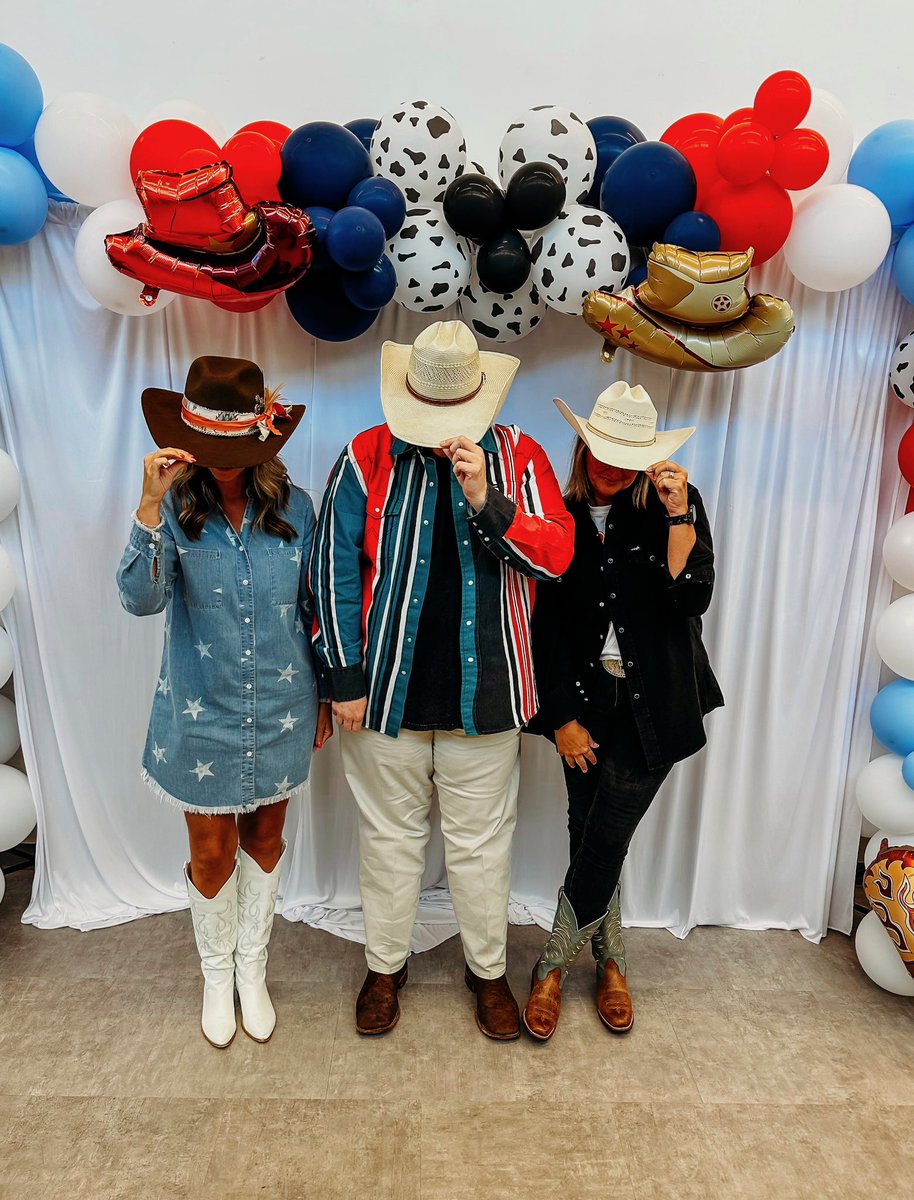 hank pendley tweet media