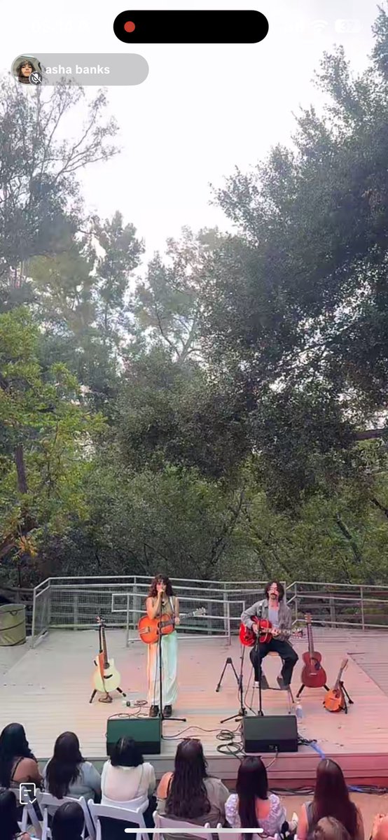 i hope both sides of wills pillow is warm bcos no way is he teasing us by muting it.