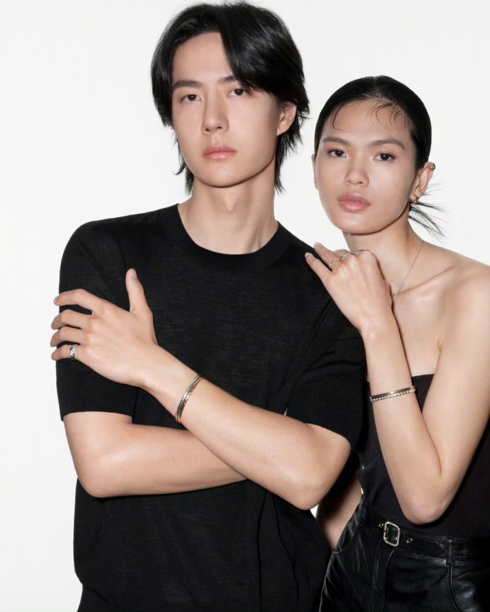 yiboglobal1's tweet photo. COCO CRUSH Campaign HD pictures!

#WangYiboxCocoCrush
WANG YIBO CHANEL CAMPAIGN https://t.co/3vQ7uw7rkd