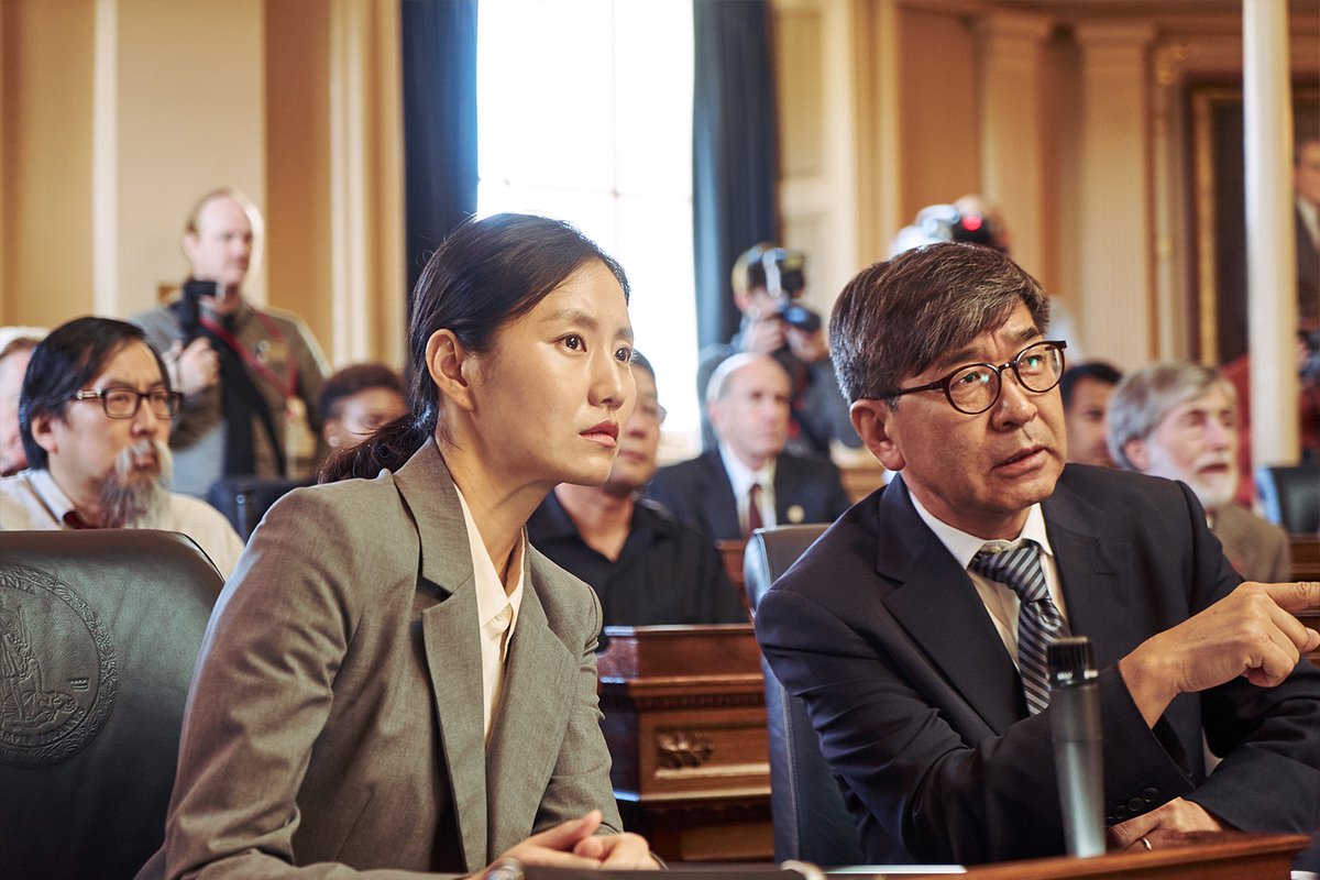 mano_ent's tweet image. 광복 80주년, 다시 돌아온 감동 실화💙
&amp;lt;아이 캔 스피크&amp;gt; 광복 기념 스틸 8종(2) 공개!

💬옥분이 진짜 '말'하고 싶었던
‘인생 민원’ 현장!

“잊으면 지는거니께”
🔔8월 13일 재개봉❗

#아이캔스피크 #재개봉 #보도스틸 #광복80주년 #광복기념스틸 #영화스틸 #나문희 #이제훈 #김소진 #최수인 #이재인