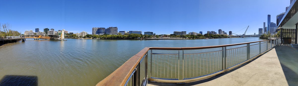 rantydragon's tweet photo. Lunchtime walkies.... #Brisbane #nicedayforit https://t.co/G0hKtLwL2P