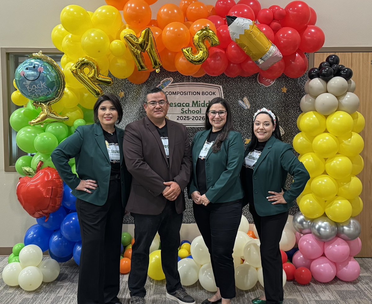 hernandez_ms's tweet photo. Resaca Middle School administration team all in to lead, grow and coach so that every Resaca Gator achieves academic excellence. https://t.co/SkQXPocJ6Z