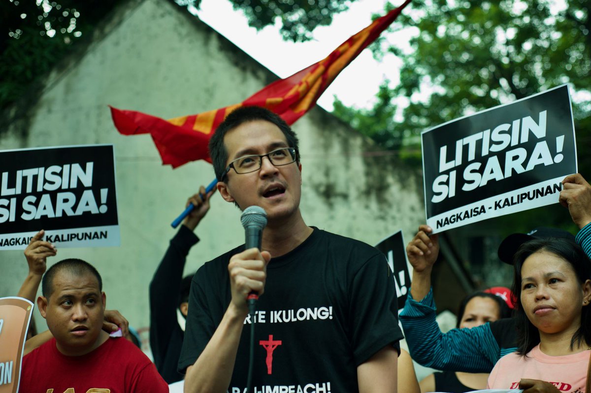 LOOK l A protest in front of the Supreme Court urging the court to reverse its ruling on VP Sara's impeachment.PNA photo by Ben Pulta. <a href="/pnagovph/">Philippine News Agency</a>