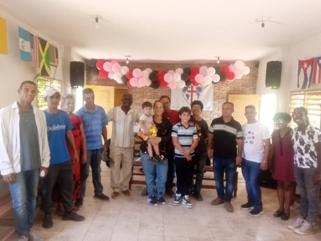 ✨ #DiálogoJuvenil en Camagüey:¡Qué privilegio compartir con jóvenes de distintas denominaciones religiosas en Camagüey! ❤️ En un espacio de respeto y sinceridad, demostramos que, aunque nuestras creencias varíen, los valores, la paz, solidaridad y amor nos unen.
#SiempreJoven