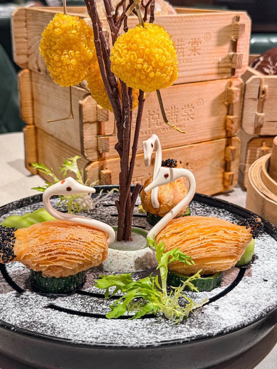 GBA_Foshan's tweet image. Amazing Foshan Dim Sum here! Freshly made right before your eyes as chefs craft each piece. So fresh, so delicious! Perfect start to the day. ☕️🥟 #DimSumTime #CantoneseDimSum #FoodieFind #AuthenticFlavor #MorningTea #ChineseCuisine #ExquisiteEats #Yum #Foodie #dumping #bun