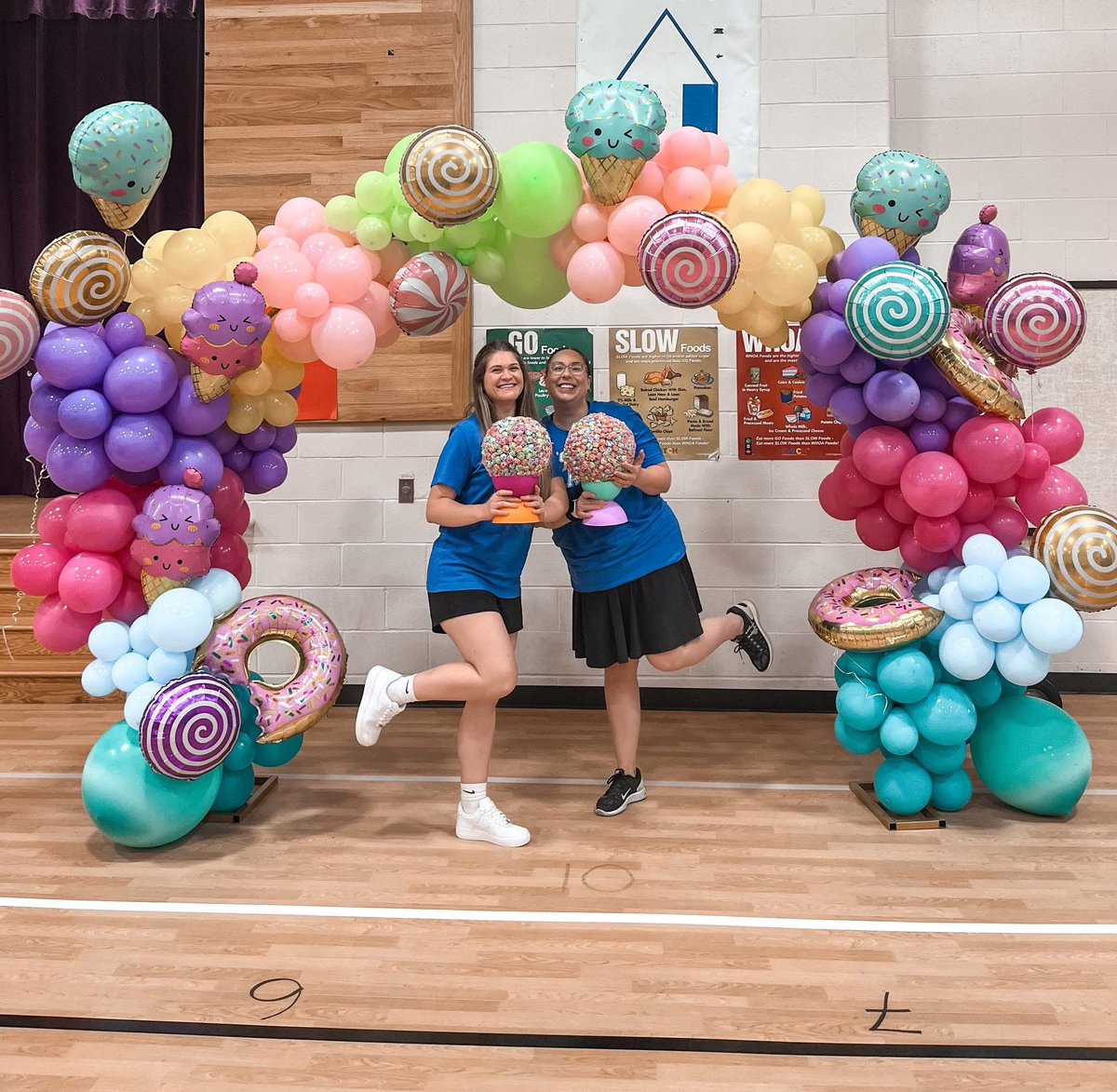 Our Jag hearts are full tonight! We welcomed back our SWEET staff with hugs, laughter, and learning. We were BURSTING with excitement to welcome our new Jags and have MOUNDS of appreciation for <a href="/JenksPta/">Jenks PTA</a> for our Marvelously Magnificent new shirts!

Learning is Sweet at MJE! 🍭