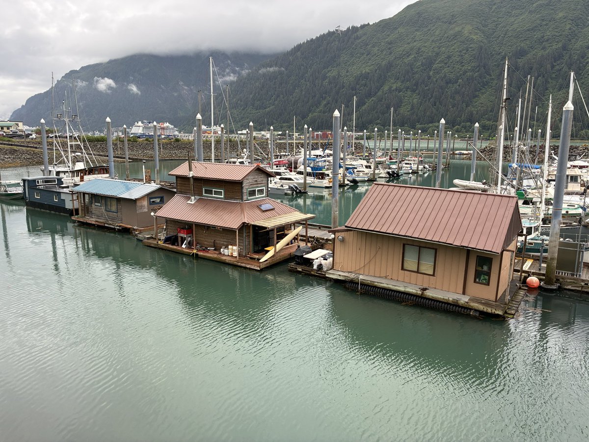 Houseboats noticed during my walk today. 
#Douglas #Alaska #Houseboats