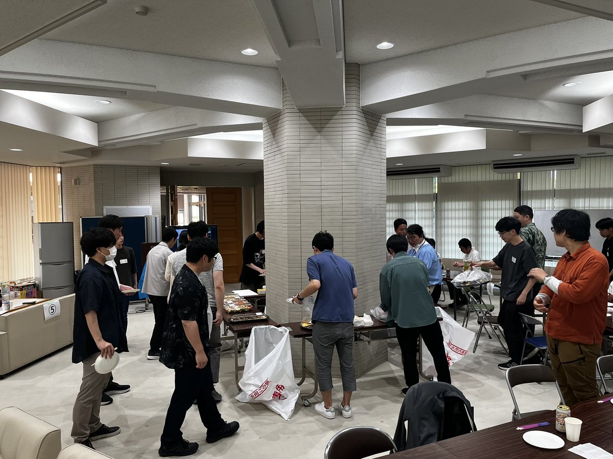 tpu_imglab's tweet photo. 先週末にOB会を行いました！
お忙しい中ご参加いただいた先輩方、ありがとうございました！ https://t.co/AcHWi45Kmq