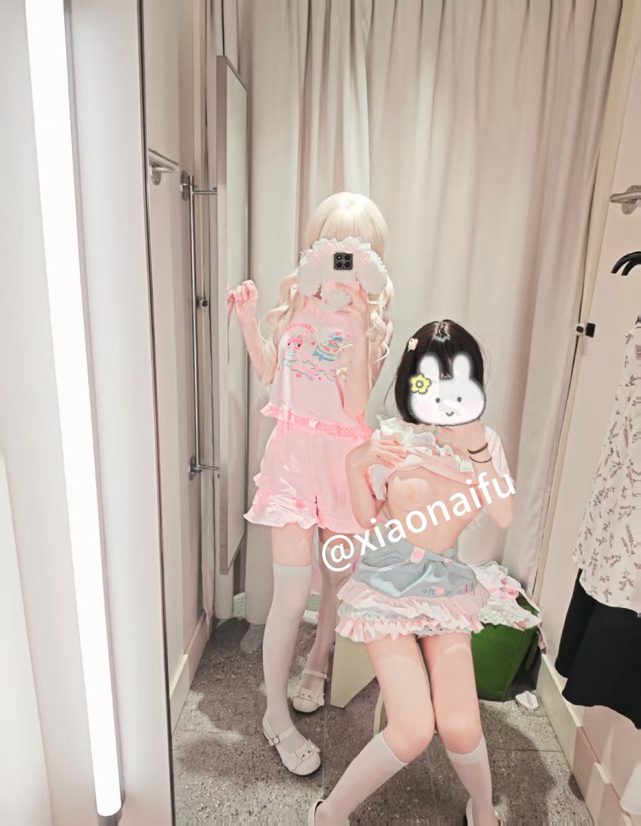 福利姬小奶油分享的黄推图片2 - 网红私拍内容