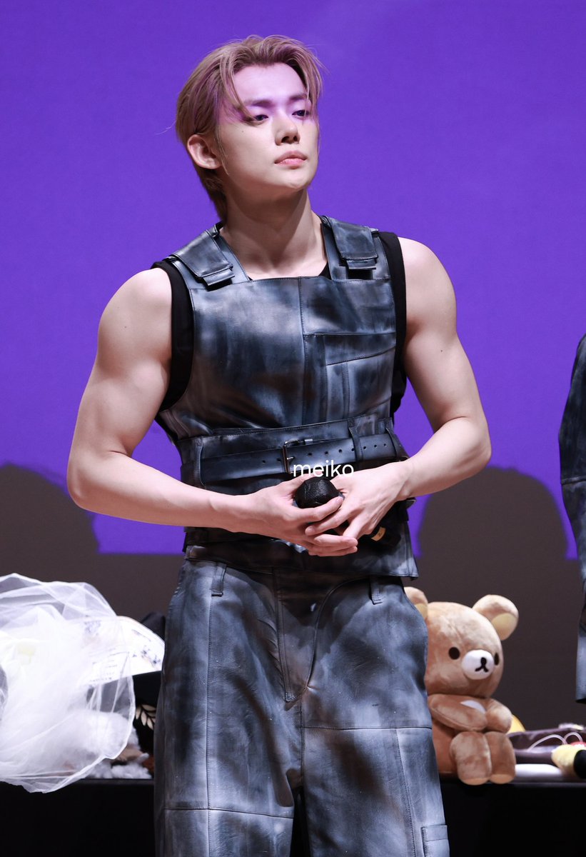 Yeonjun's arms!???
