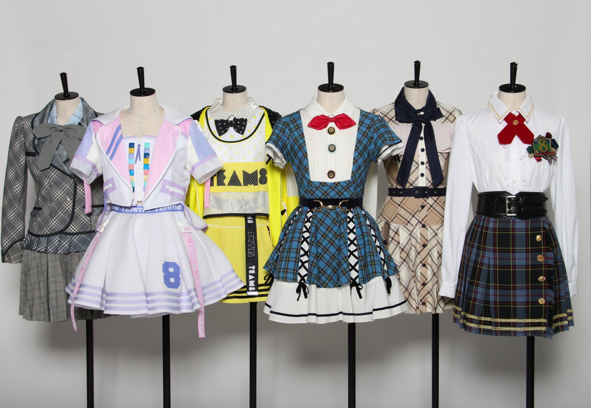 AKB48 大丸 衣装展 ガチャ 衣装生地 シュシュ 白リボン AKB48 大丸 衣装展 ガチャ 衣装生地 シュシュ 白リボン 結成20