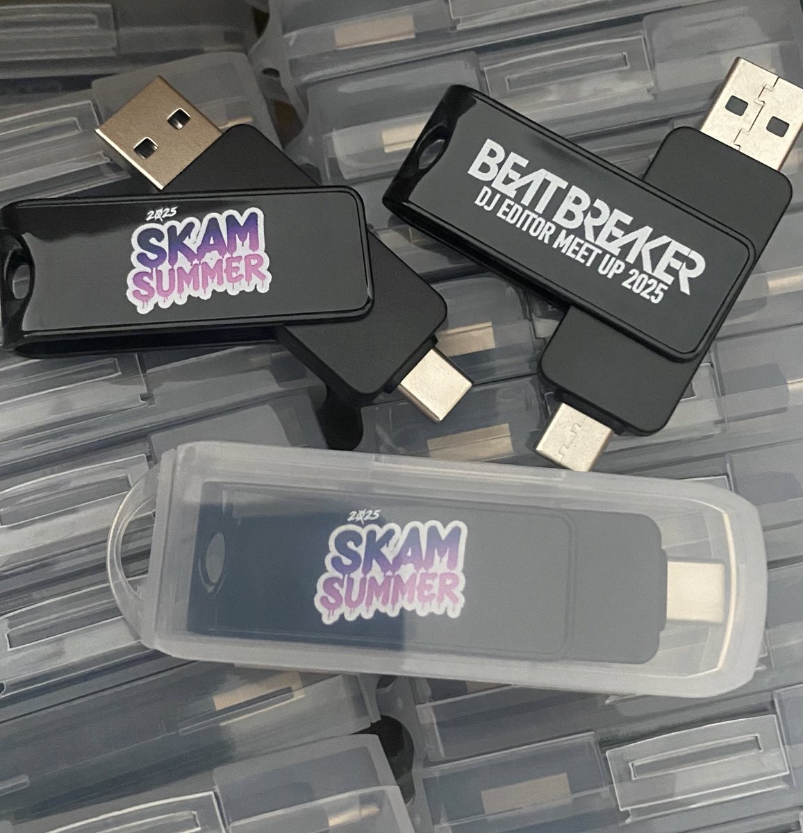 DJ editor / remixer meet up in 2 weeks. Giving these out with all my exclusive edits from the last year pre loaded on them! Aug 18 at Mondrian Hotel in LA 3-5pm for Skam Summer event. Who needs me to save you one? See you soon 🌴