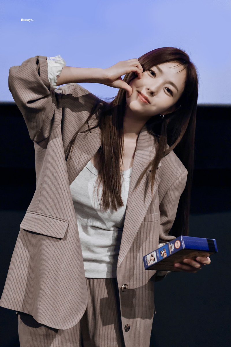 250802 🫶🏻

#채수빈 #ChaeSooBin #蔡秀彬 
#전지적독자시점 #유상아