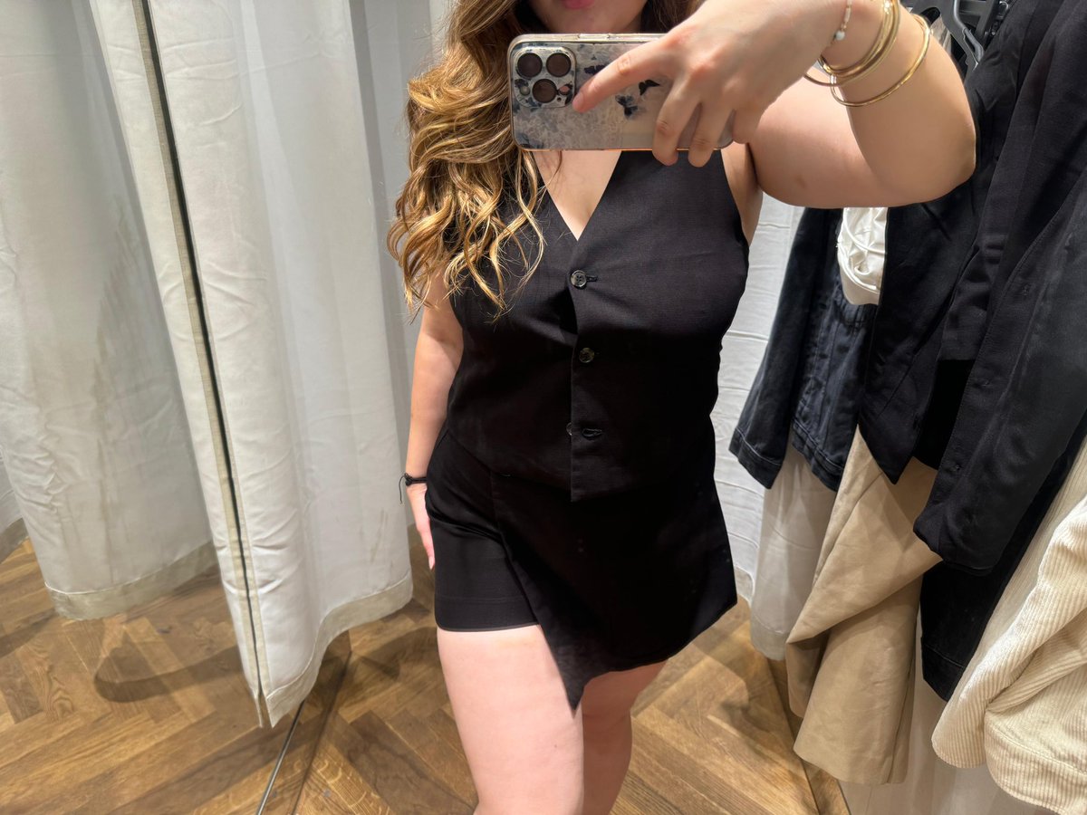 Youpayceylin's tweet photo. Wer will schon in der früh abdrücken? 
Findom | Geldherrin | Geldsklave | Cashgo | Dominant | Herrin | https://t.co/o062xZuwaq