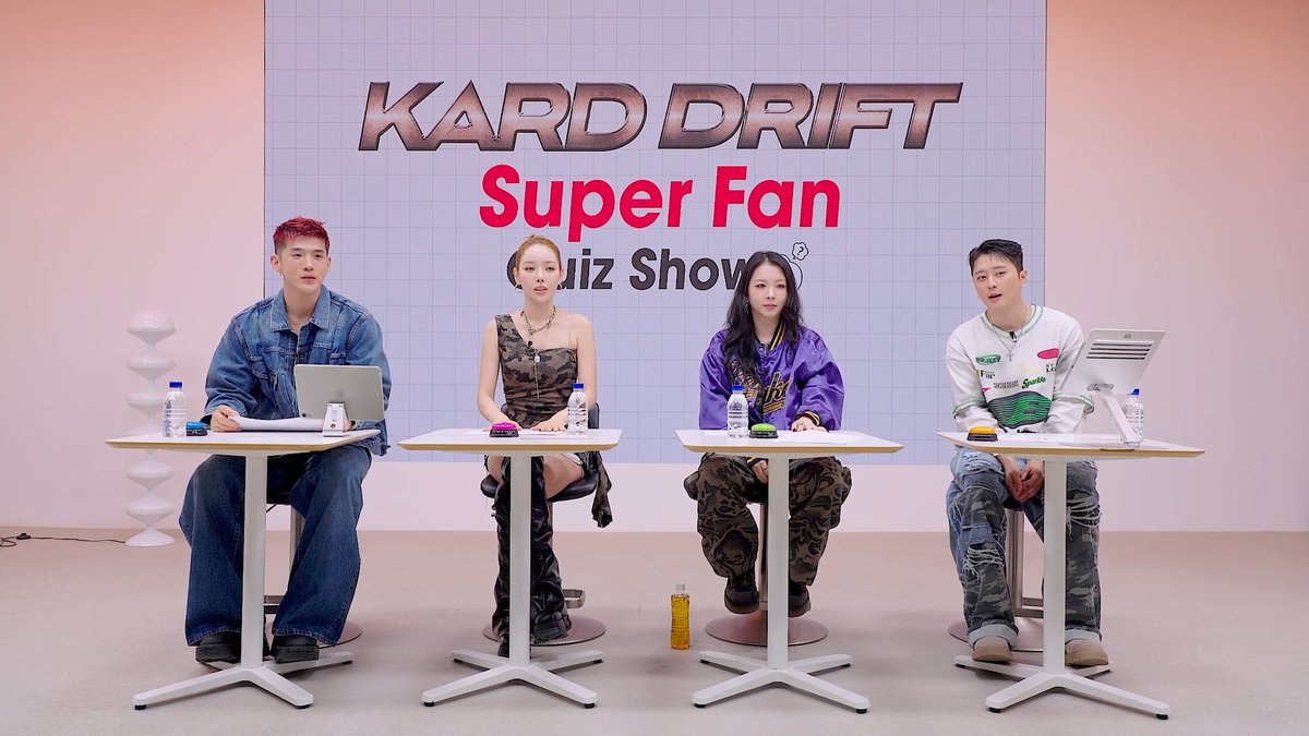blip_twt's tweet photo. 토크부터 라이브, 그리고 덕력 테스트 퀴즈까지!

KARD와 HIDDEN KARD가 함께한 뜨거운 그날의 현장,
지금 바로 풀영상으로 만나보세요! 🔥

KARD DRIFT SuperFan Quiz Show LIVE
🔗 https://t.co/4xsVwMAtLp

@KARD_Official #블립 #blip #카드 #KARD https://t.co/wnzyq2aibl