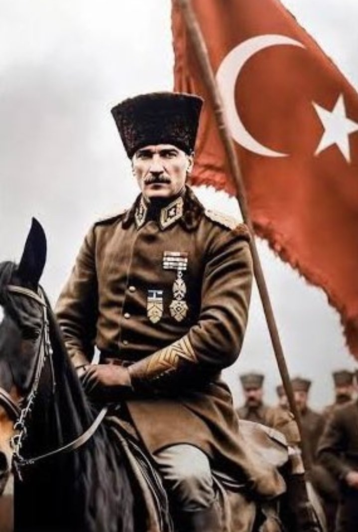 ...
5 Ağustos 1921

Tam 104 yıl önce bugün, Mustafa Kemal Paşa’ya “Başkomutanlık” unvanı verildi.

Bir milletin kaderi, bir liderin kararlılığına emanet edildi.

Minnetle, gururla...

#Başkomutan
#MustafaKemalATATÜRK  🇹🇷