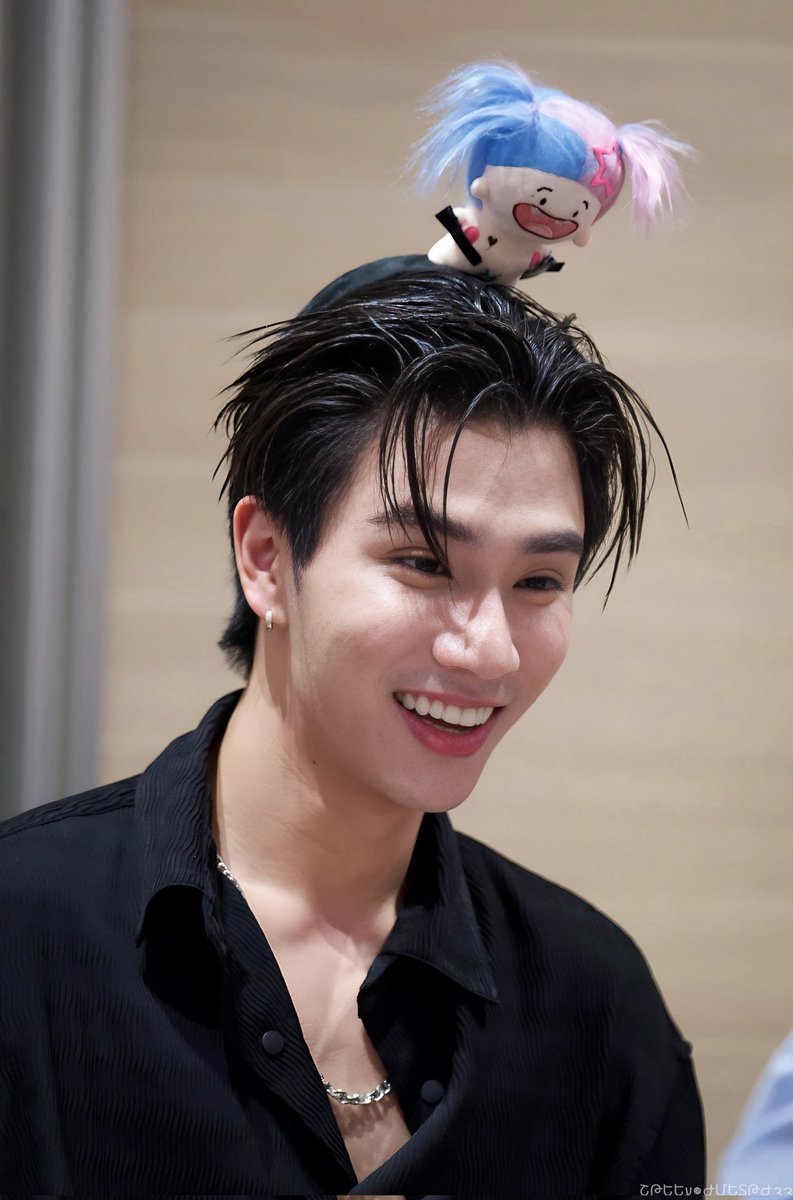 ꔛ คิดถึงเพิร์ธ หม๊าม้าจะลงแดงตายอยู่เเล้ว ꔛ