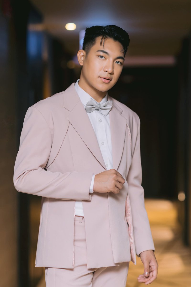 TheDarrenatics2's tweet photo. More breathtaking shots of Darren at the #GMAGala2025✨️

📸 Better Click Studio

#DARREN @Espanto2001 https://t.co/Phf1OriQDM