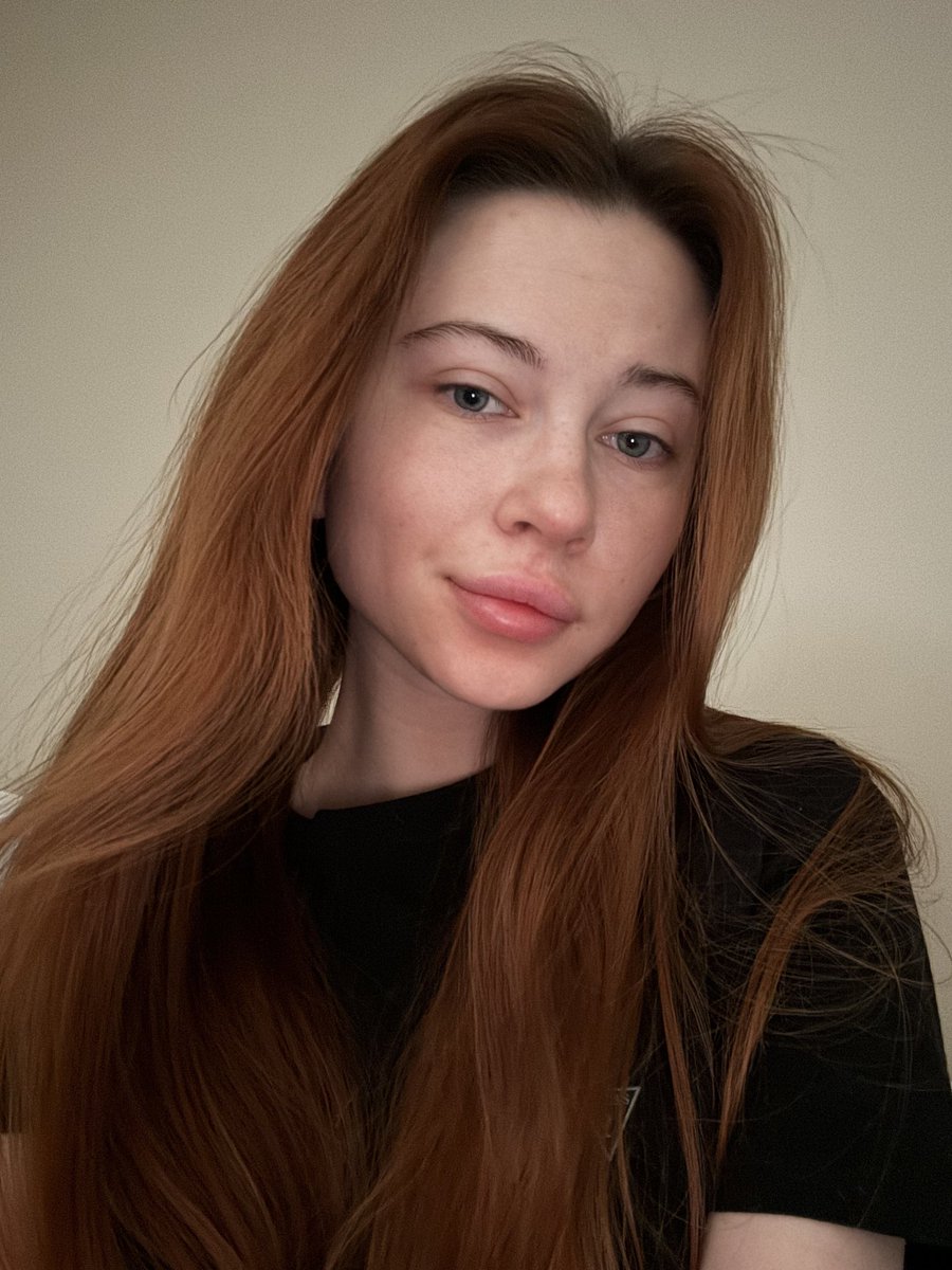 I’m not perfect, but I’m real — and that’s rare these days.
onlyfans.com/luisa_firee/c8
Say Hi on my link, and I’ll share a photo that’s just for you 🤍
