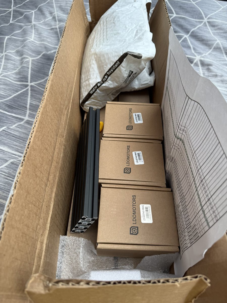 Yes 🙌 finally it has arrived 😊 this is going to be a fun project <a href="/LDOMOTORSJASON/">🇨🇳🇺🇸🇪🇺LDOJason</a> <a href="/OTTOMAT3D/">OTTOMAT3D</a>
