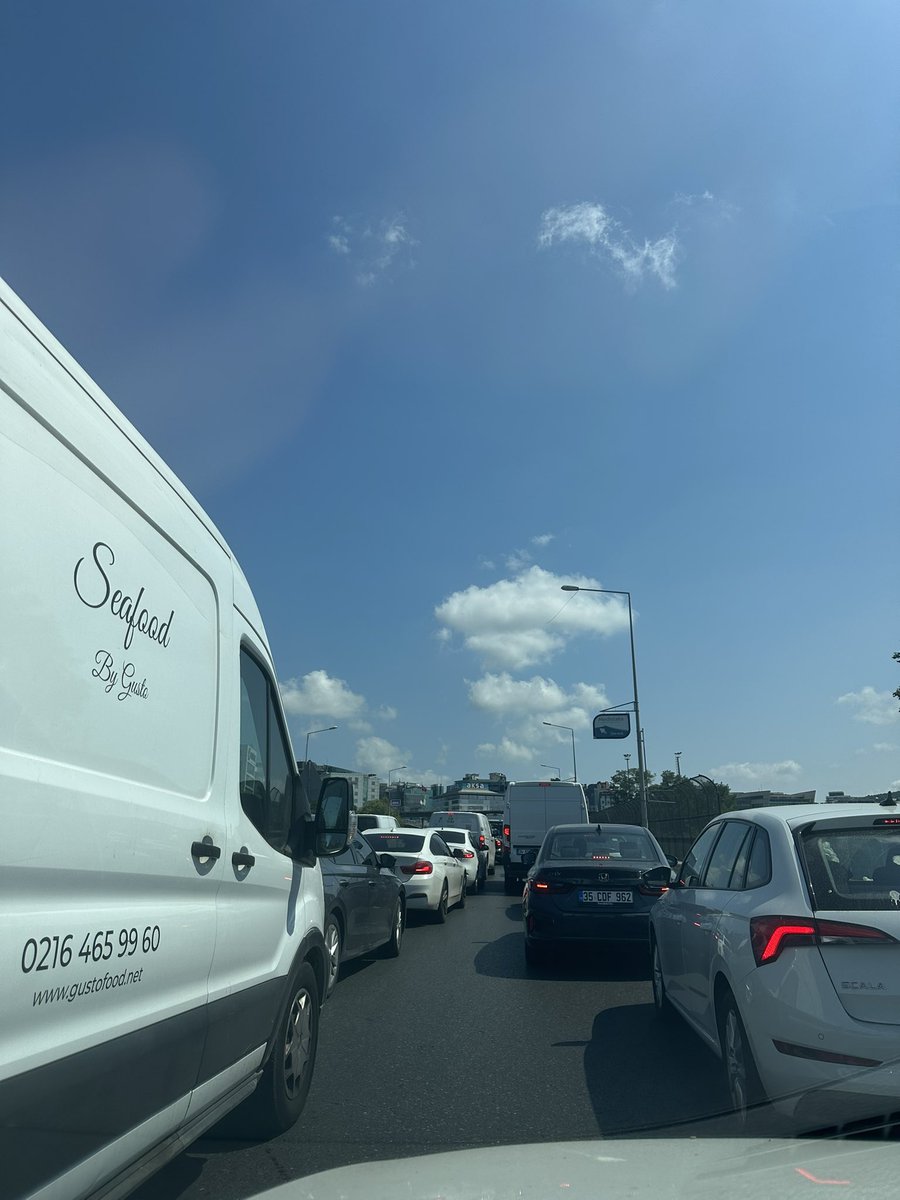 🚢 Çubuklu–İstinye Arabalı Vapur Hattı 
%250 zam isteyen yükleniciyle anlaşma sağlanamadığı için kapatıldı. 

<a href="/tuikbilgi/">tuik.gov.tr</a> göre enflasyon %41 🥳

Boğazı yüzerek mi geçeceğiz? 🏊‍♀️ <a href="/istanbulbld/">İstanbul Büyükşehir Belediyesi</a>