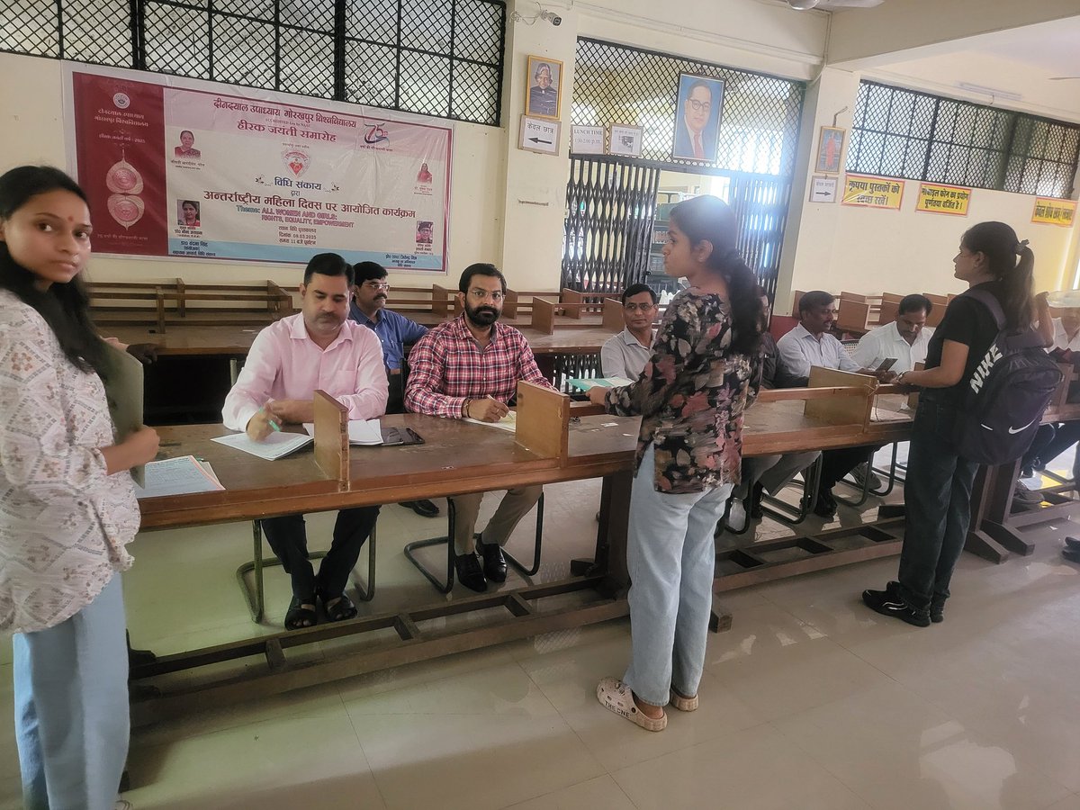Lawddugu's tweet photo. 📌 Day 2 of Admission Counselling
📍 Faculty of Law, DDU Gorakhpur University
The second day of admission counselling is progressing smoothly and efficiently, ensuring a welcoming experience for all aspiring law students.
✅ Well-coordinated process
@_poonamtandon https://t.co/JdyD3LJABn
